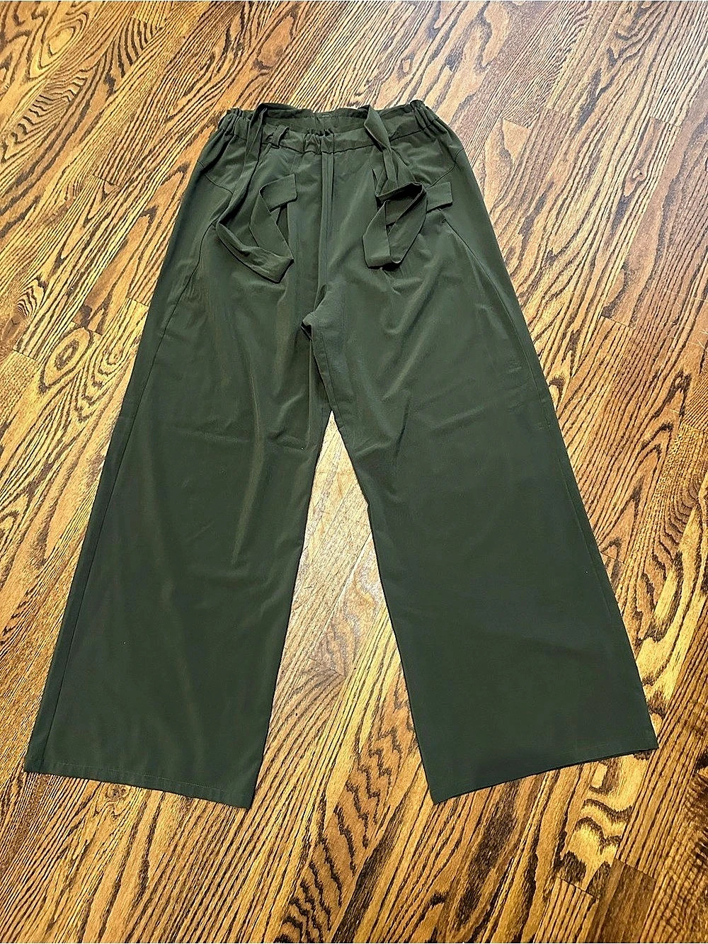 Women's Green Wide Leg Pants